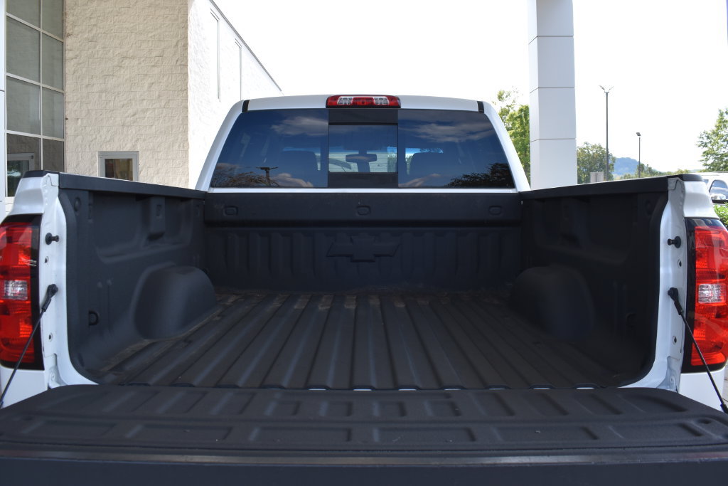 Used 2018 Chevrolet Silverado 1500 LT w/ All Star Edition AWD/4WD image 11