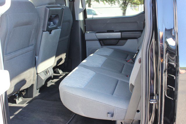 Used 2023 Ford F250 XLT w/ Camper Package image 8