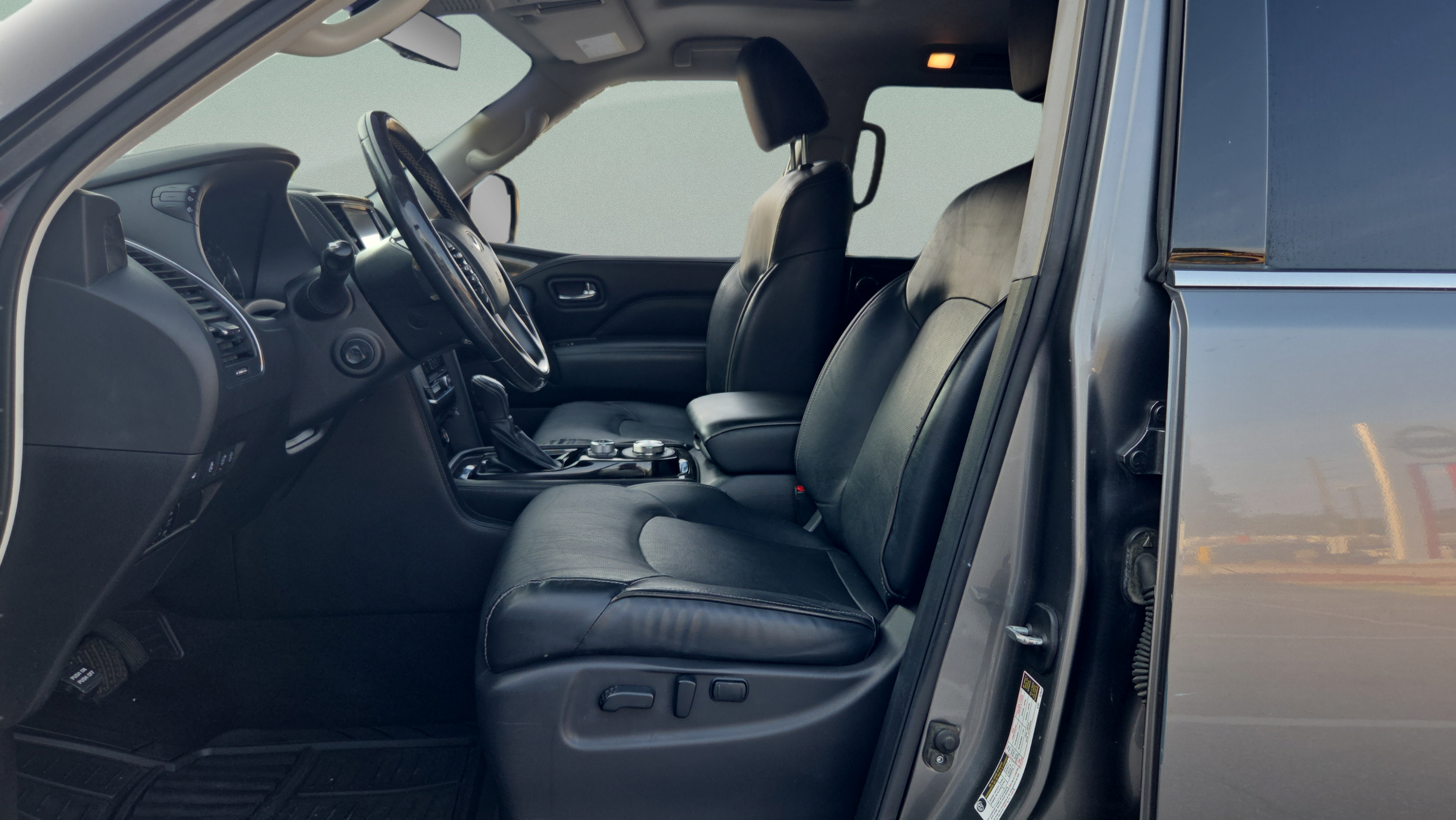 Used 2020 INFINITI QX80 Luxe w/ Proassist Package AWD/4WD image 9