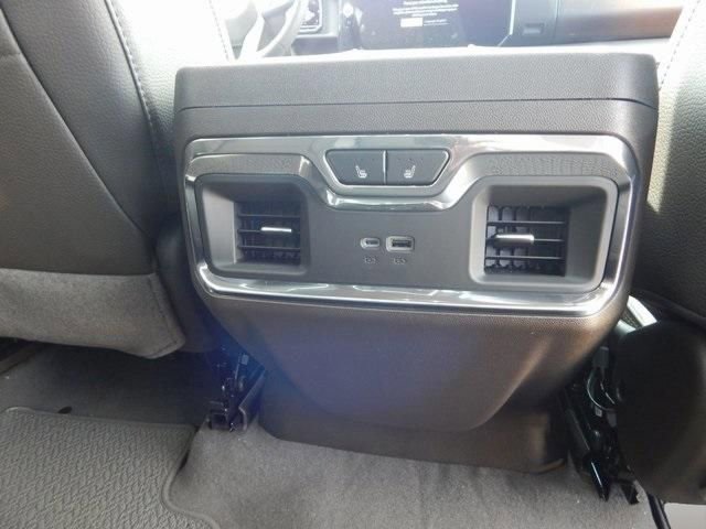 New 2025 GMC Sierra 1500 Denali w/ Technology Package image 13
