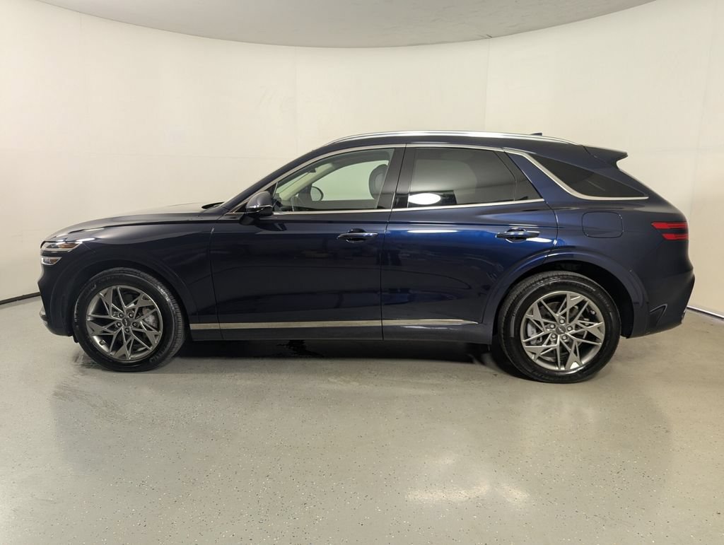 Used 2025 Genesis GV70 2.5T AWD/4WD image 4