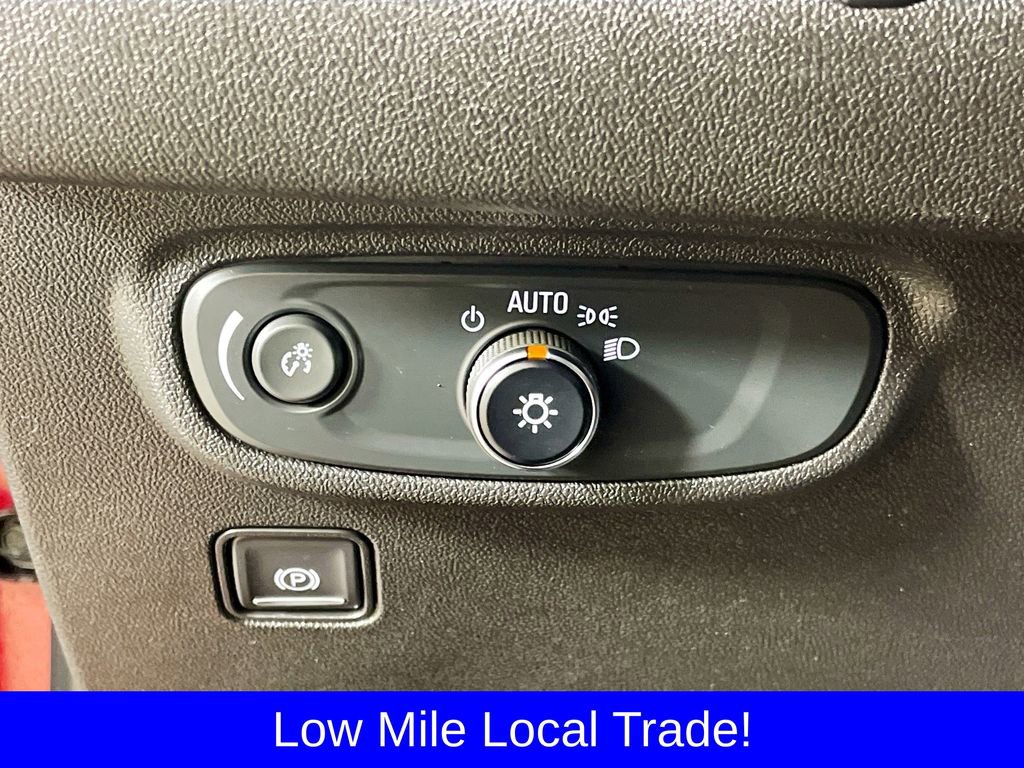 Used 2020 GMC Terrain SLE w/ Driver Convenience Package image 12