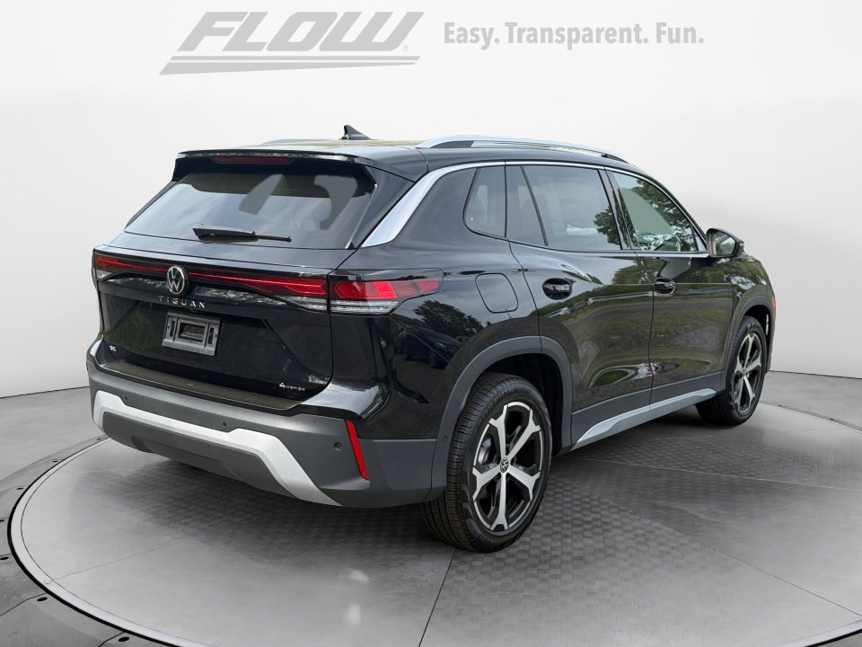 New 2026 Volkswagen Tiguan SE AWD/4WD image 7