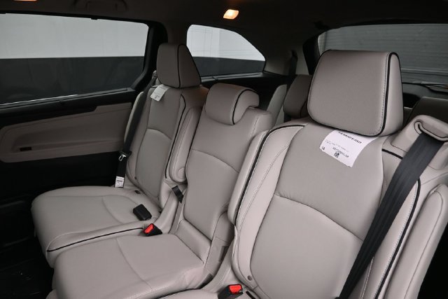 New 2027 Honda Odyssey Touring image 14