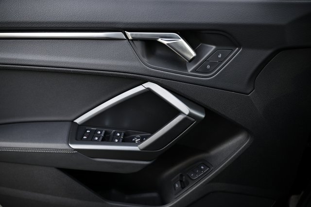 Certified 2025 Audi Q3 2.0T Premium w/ Convenience Package image 14