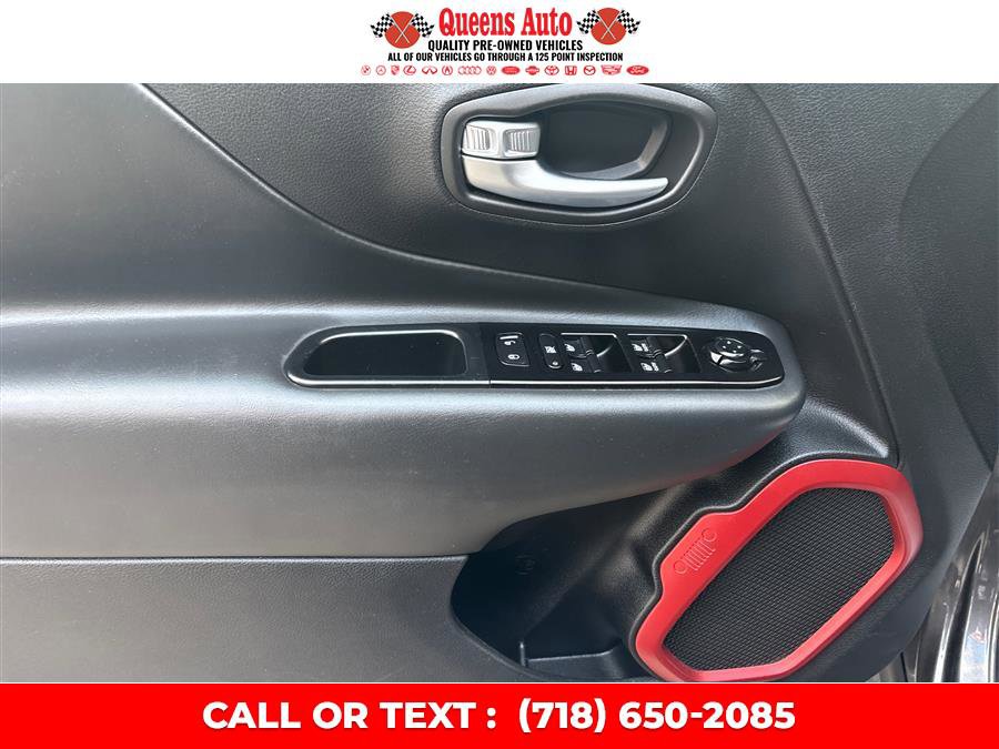 Used 2021 Jeep Renegade Trailhawk image 35