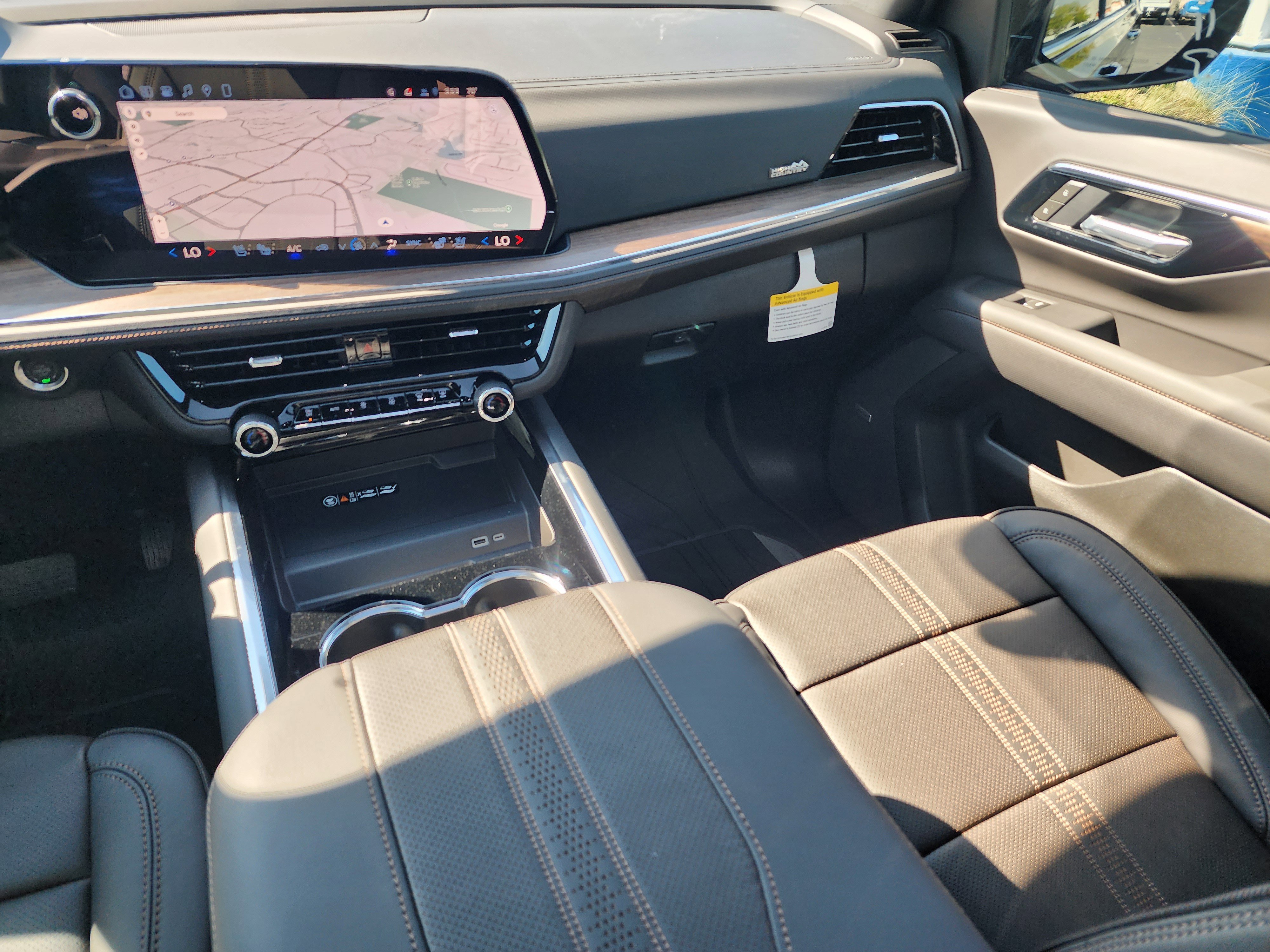 New 2026 Chevrolet Suburban High Country image 21