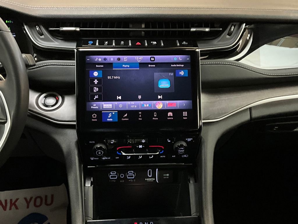 Used 2024 Jeep Grand Cherokee Limited 4xe image 8