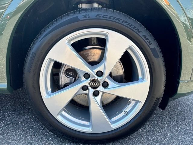 Certified 2025 Audi Q5 Premium w/ Premium Plus AWD/4WD image 18