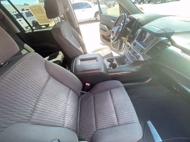 Used 2019 Chevrolet Suburban LS RWD image 13