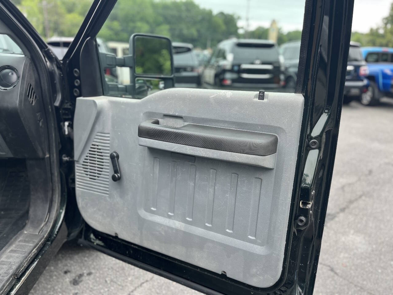 Used 2015 Ford F350 XL w/ Trailer Tow Package RWD image 12