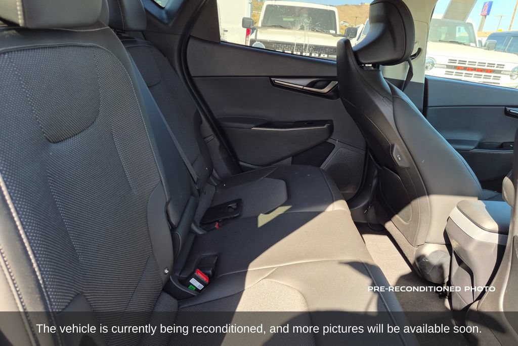 Used 2025 Kia EV6 Light RWD image 12