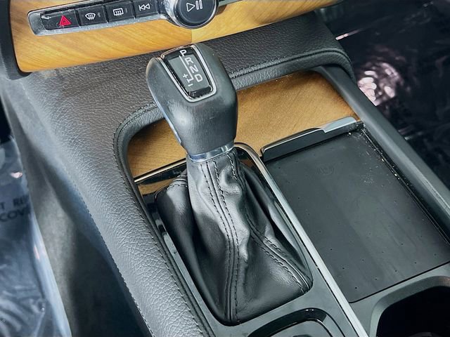 Used 2022 Volvo XC90 T6 Momentum w/ Advanced Package image 24