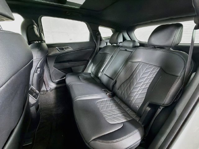 Used 2023 Kia Sportage X-Line AWD/4WD image 25