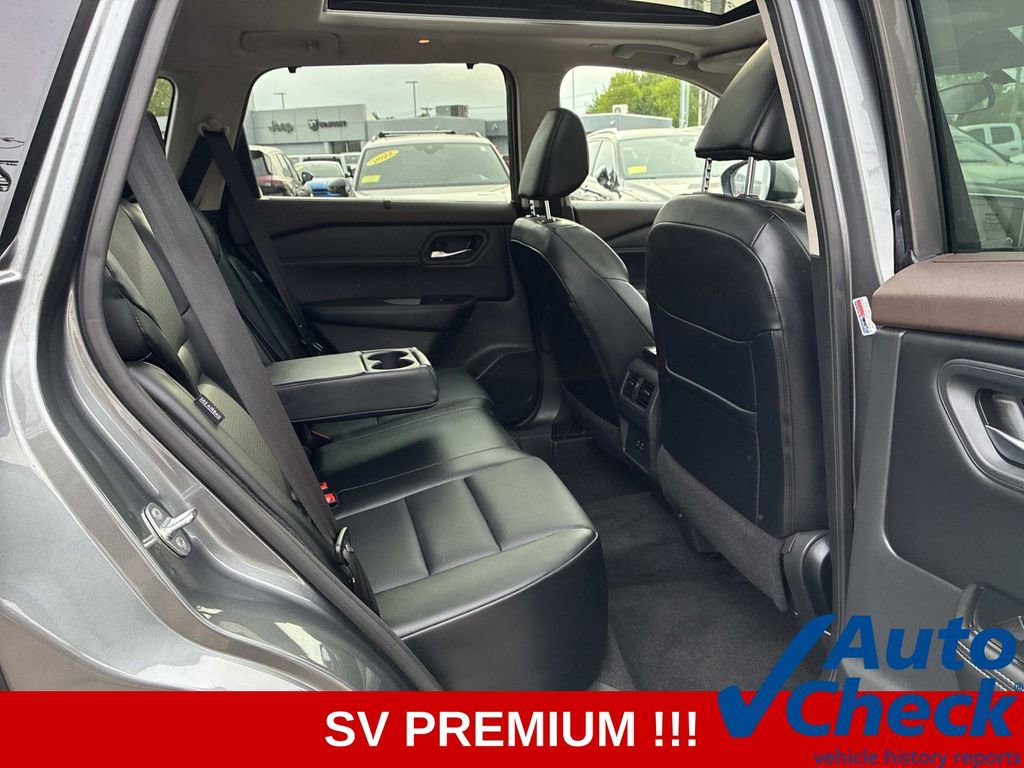 Certified 2023 Nissan Rogue SV w/ SV Premium B Package AWD/4WD image 10