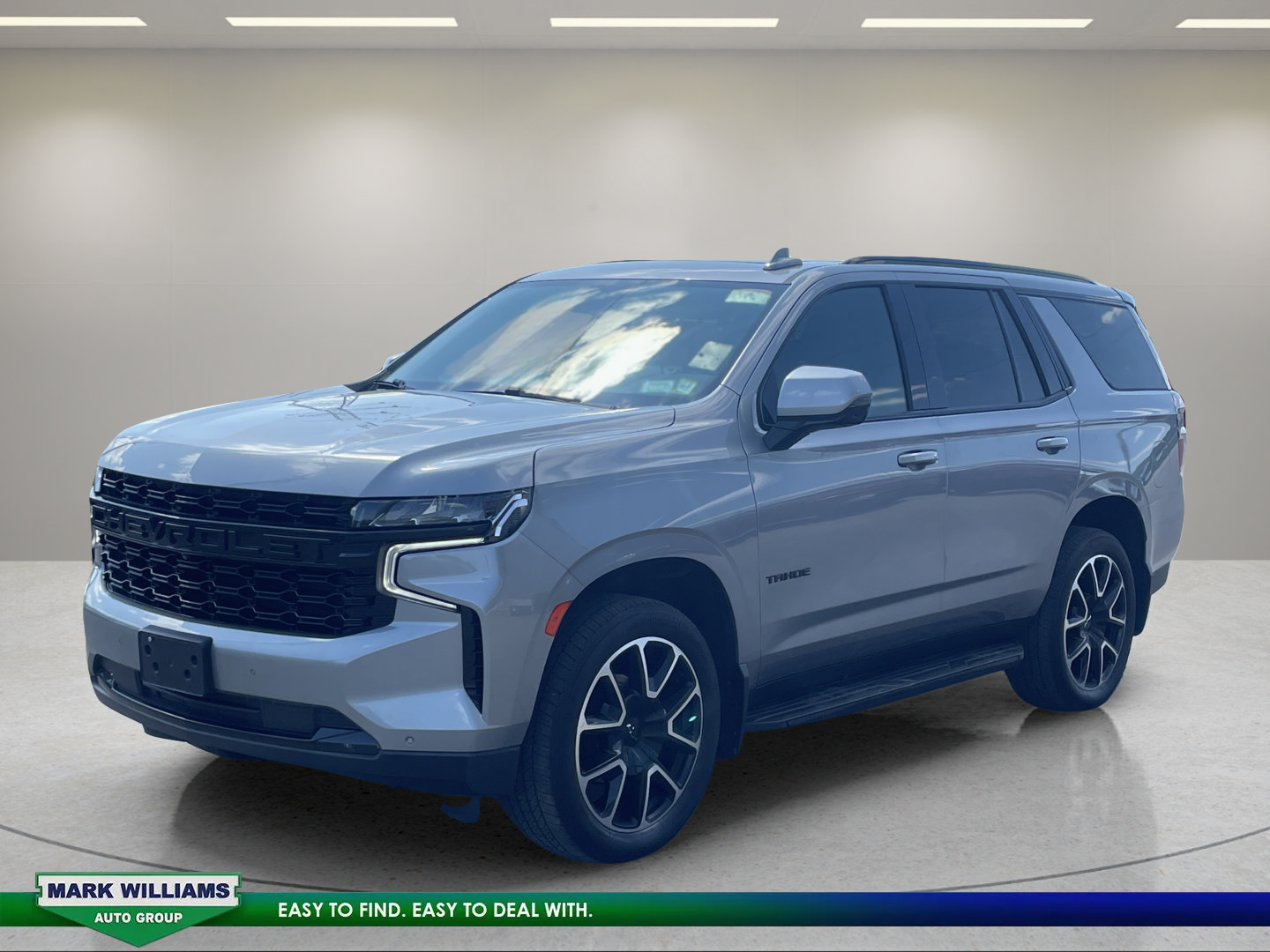 Used 2023 Chevrolet Tahoe RST w/ Luxury Package AWD/4WD image 2
