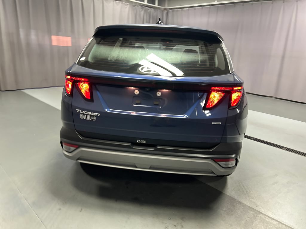 Used 2025 Hyundai Tucson SE AWD/4WD image 6