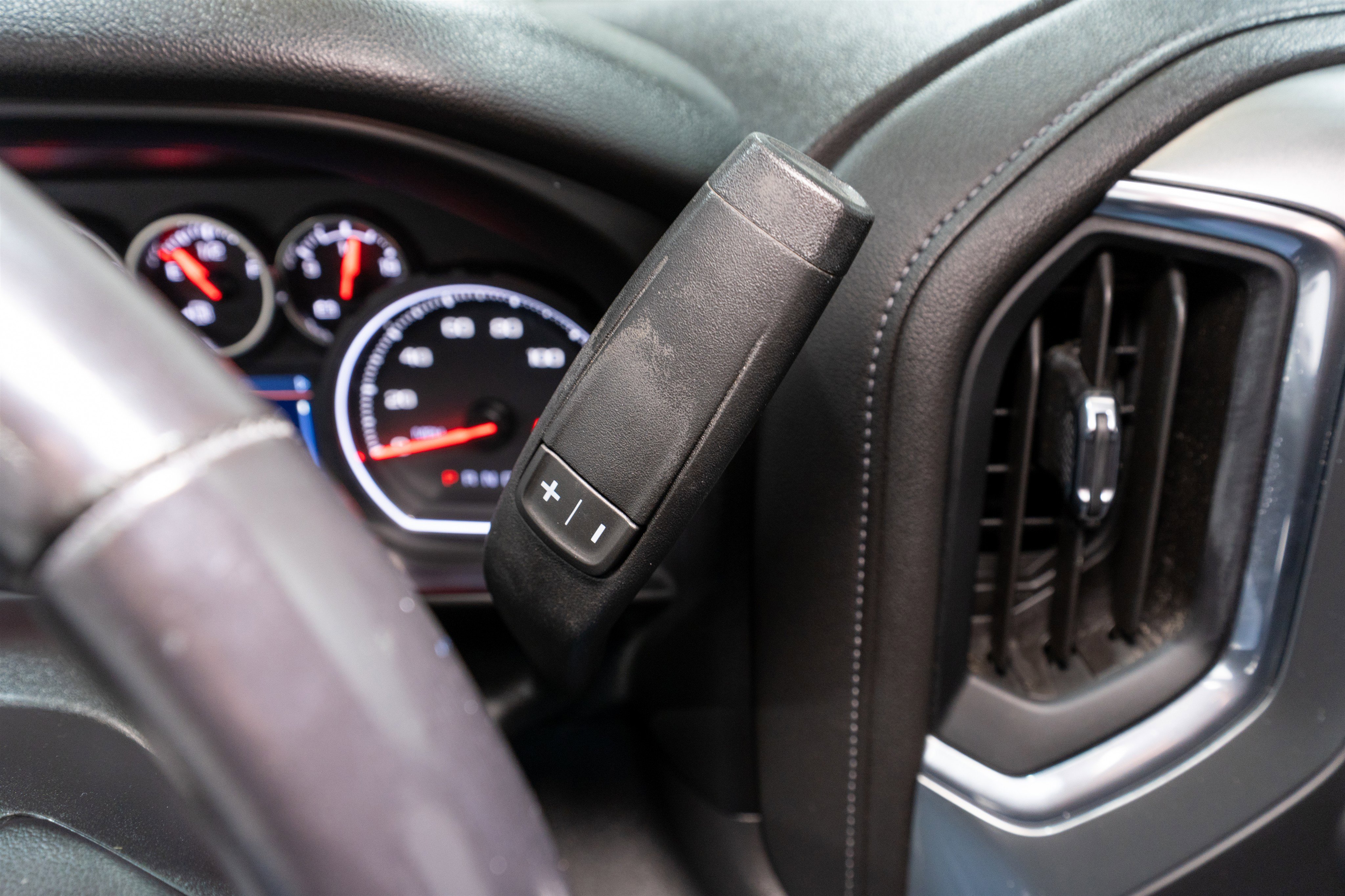 Used 2020 Chevrolet Silverado 1500 LT w/ All-Star Edition image 30