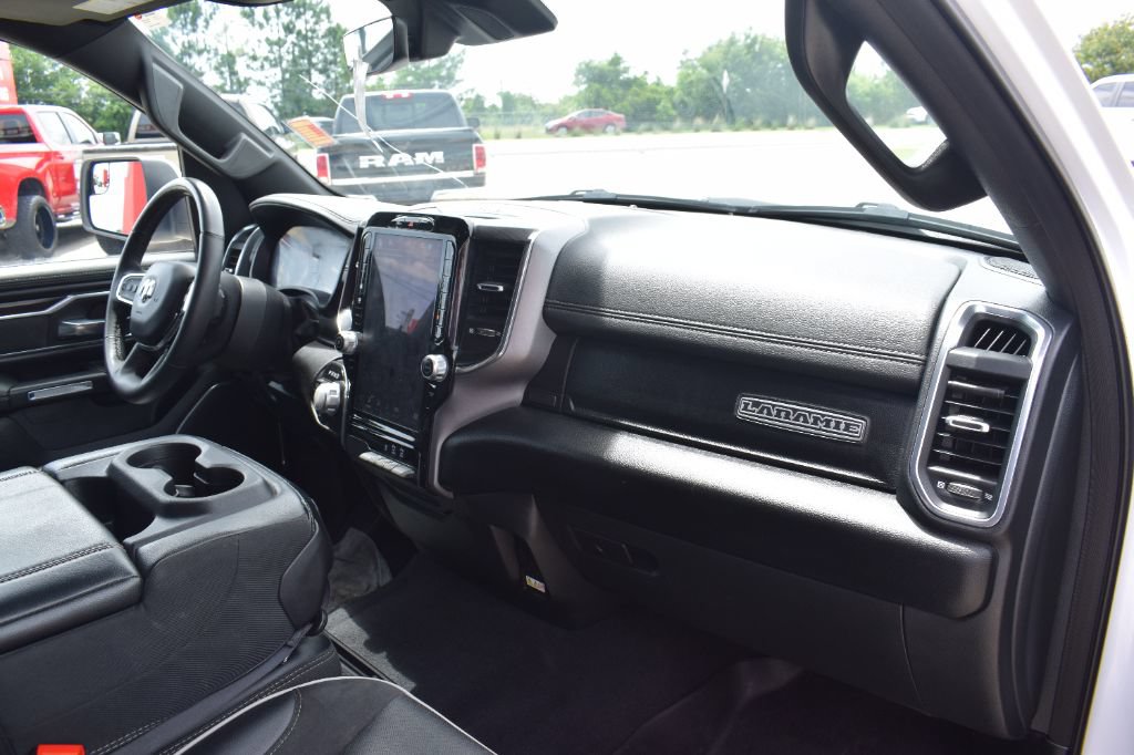 Used 2025 RAM 1500 Laramie AWD/4WD image 14