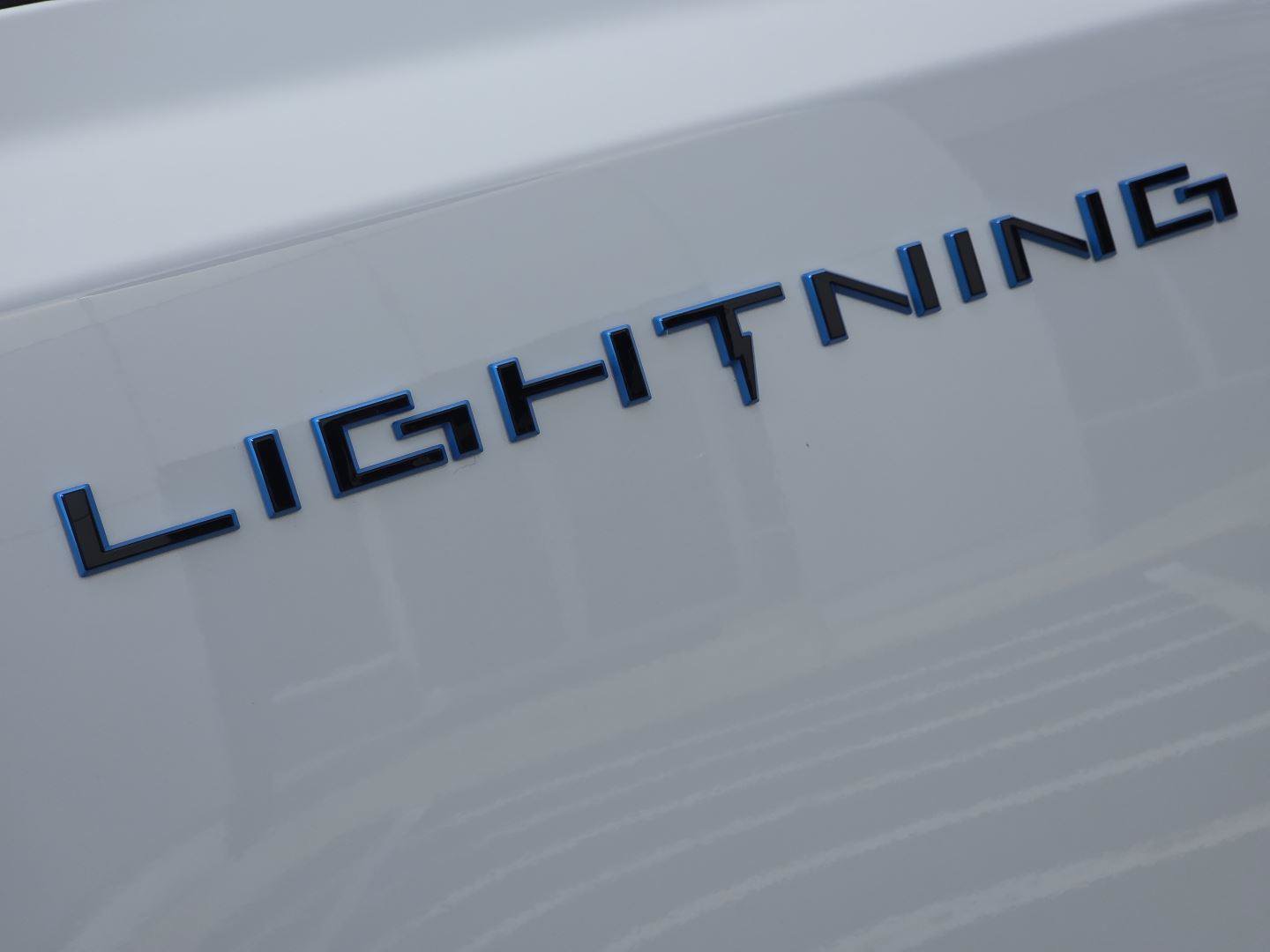 Used 2025 Ford F150 Lightning Flash AWD/4WD image 17