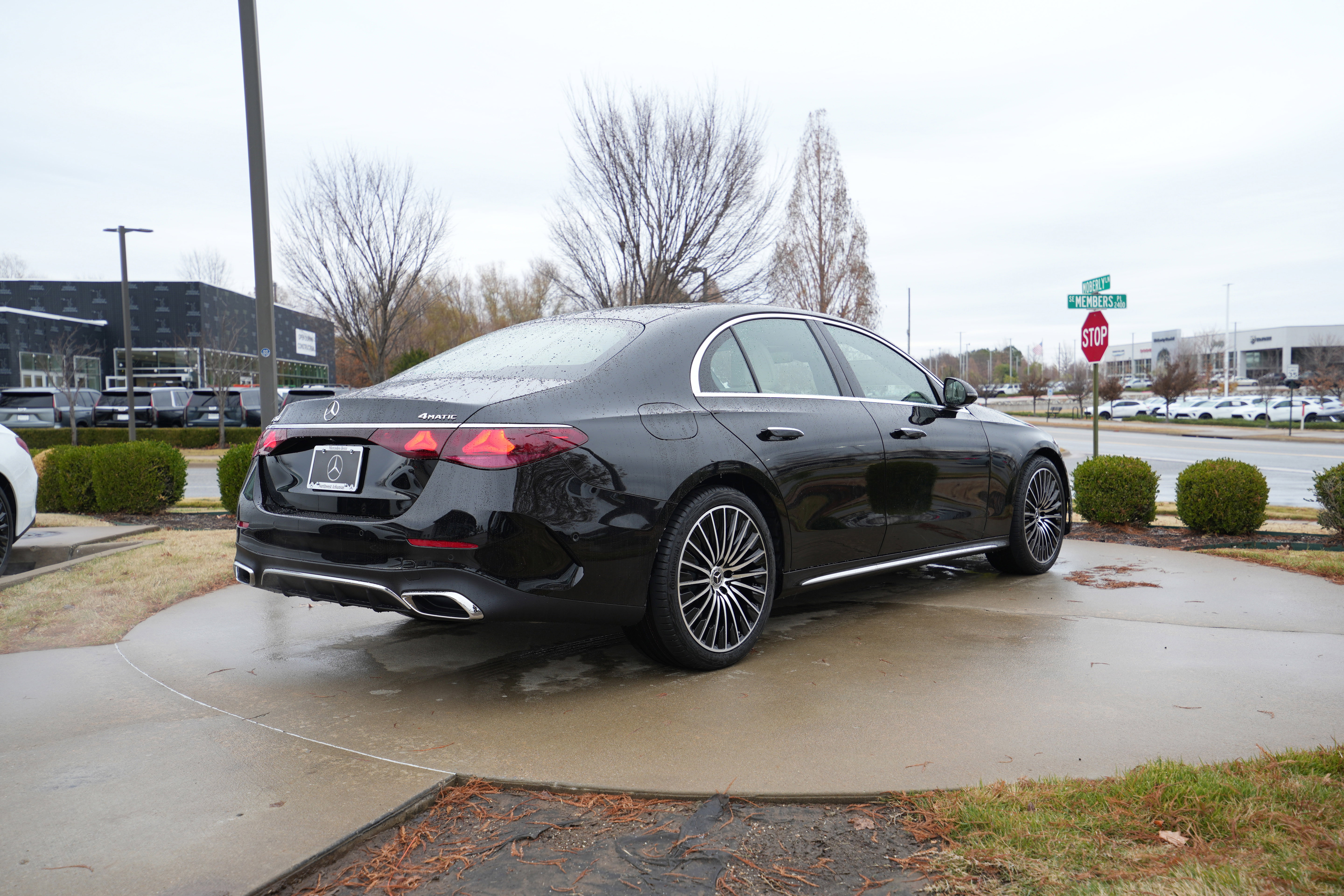 New 2026 Mercedes-Benz E 350 4MATIC Sedan image 6