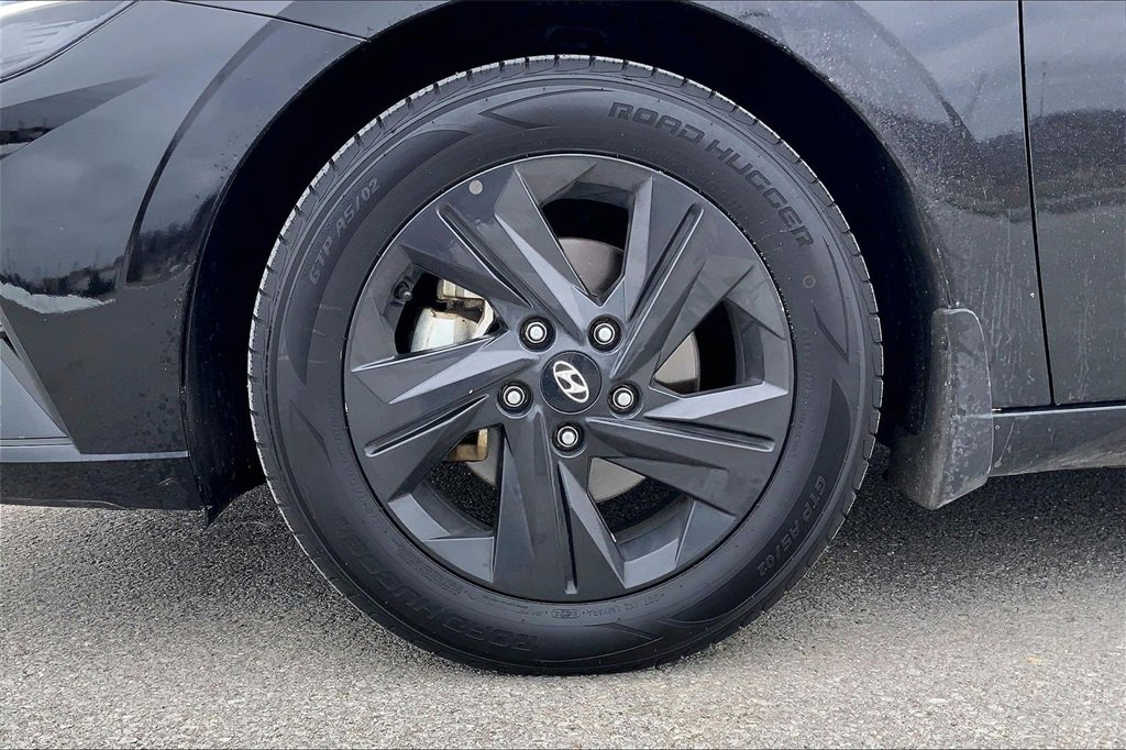 Used 2023 Hyundai Elantra SEL image 24