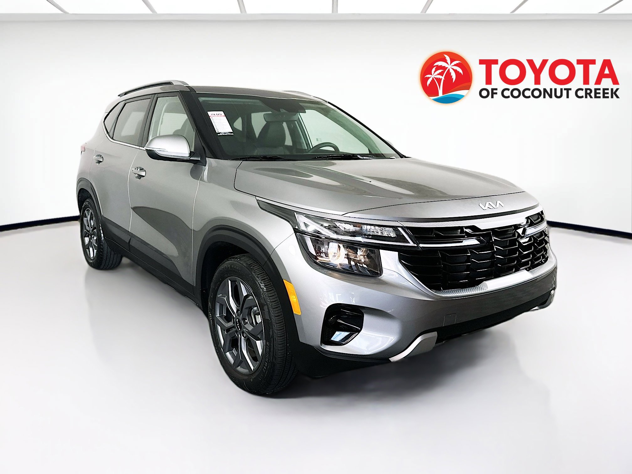 Used 2024 Kia Seltos S FWD image 1