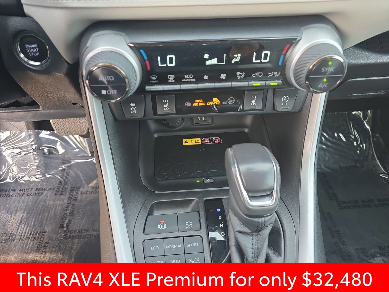Used 2023 Toyota RAV4 XLE Premium image 31