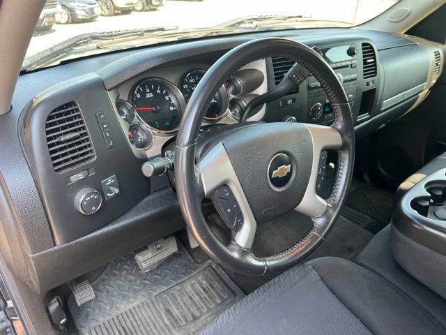 Used 2010 Chevrolet Silverado 1500 LT w/ Power Pack Plus AWD/4WD image 14