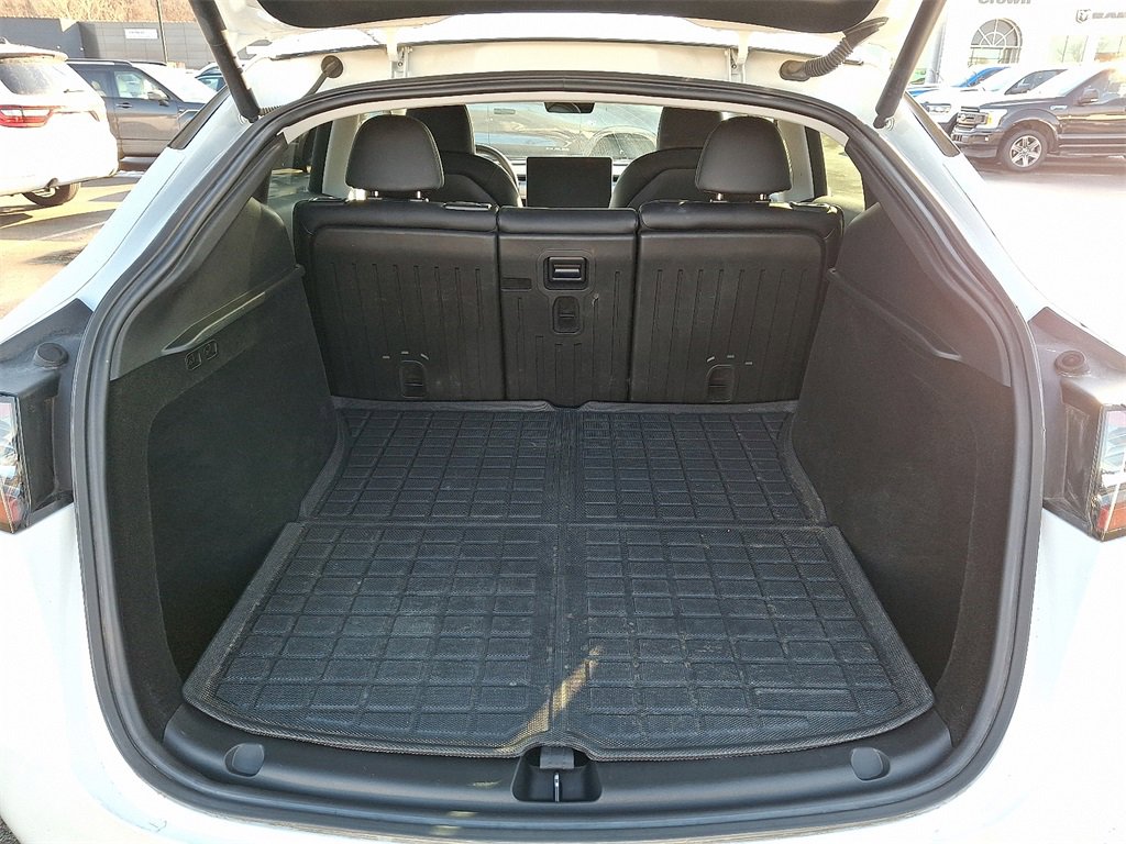 Used 2023 Tesla Model Y Long Range image 26