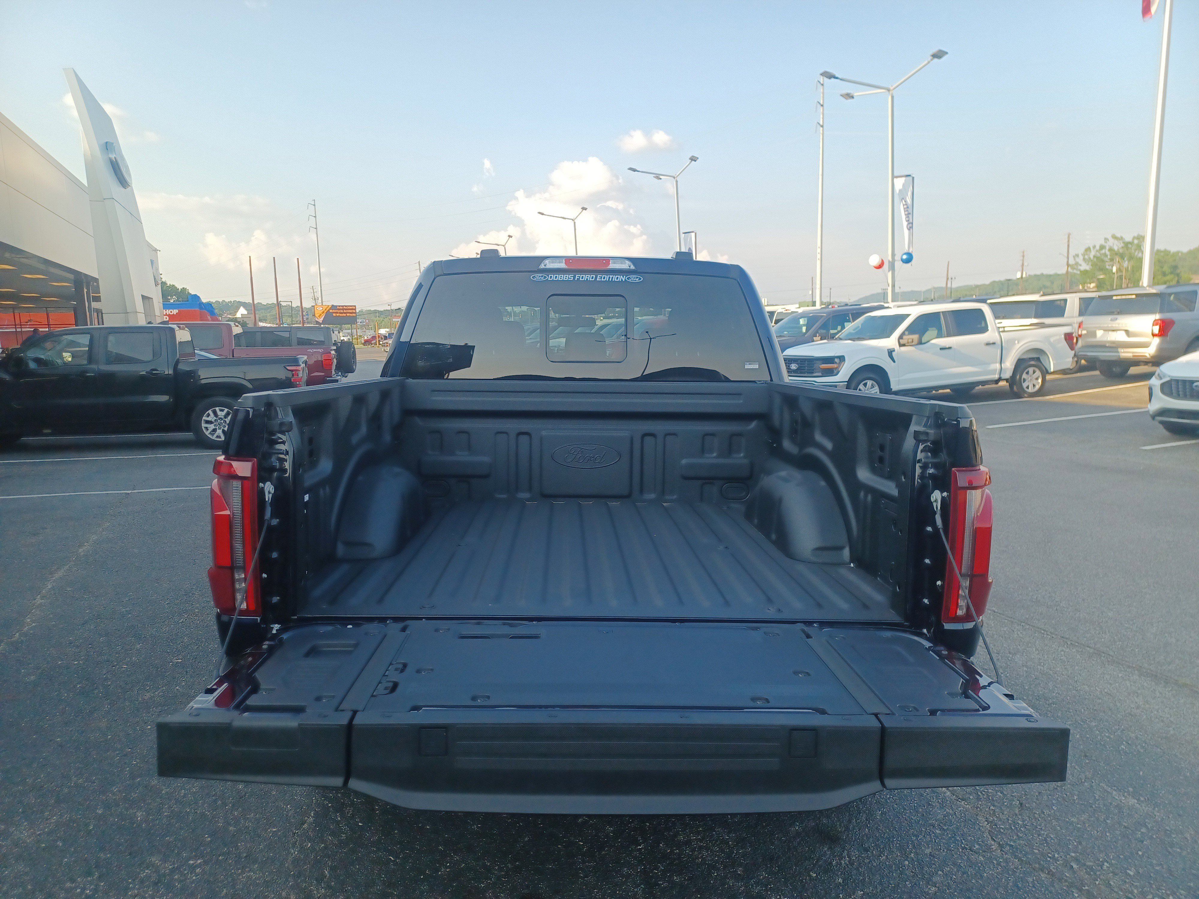 New 2025 Ford F150 Lariat w/ Equipment Group 502A High image 8