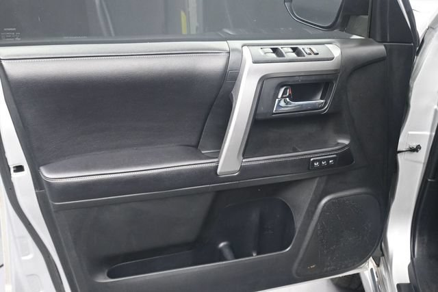 Used 2016 Toyota 4Runner Limited RWD image 16