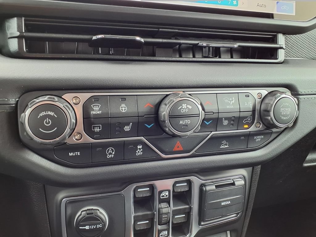 New 2026 Jeep Gladiator Sport AWD/4WD image 9