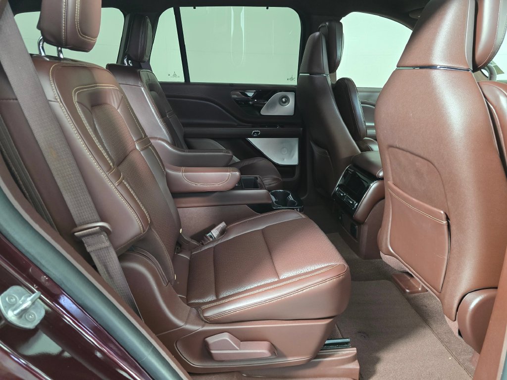 Certified 2021 Lincoln Aviator Black Label w/ Dynamic Handling Package AWD/4WD image 13