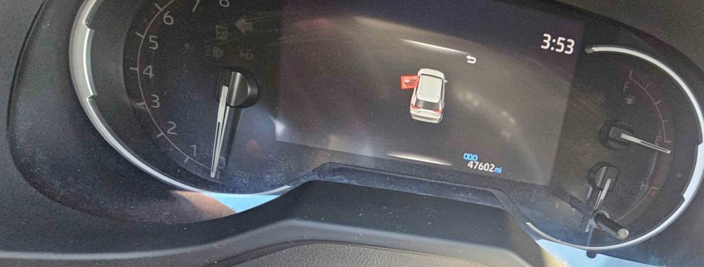 Used 2023 Toyota RAV4 XLE w/ Convenience Package image 8