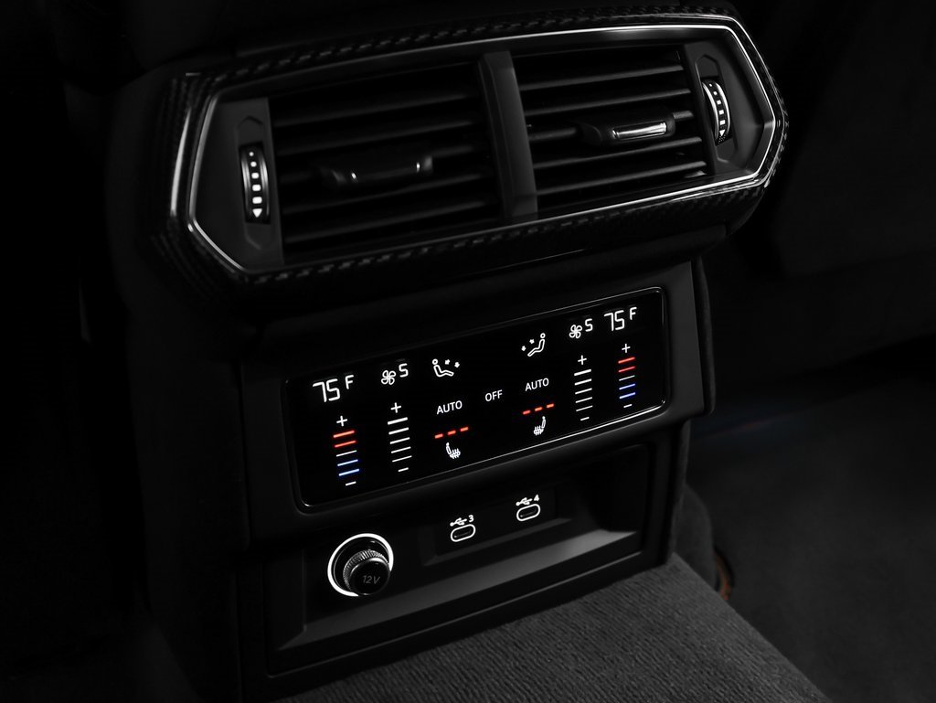 Used 2024 Lamborghini Urus Performante image 71