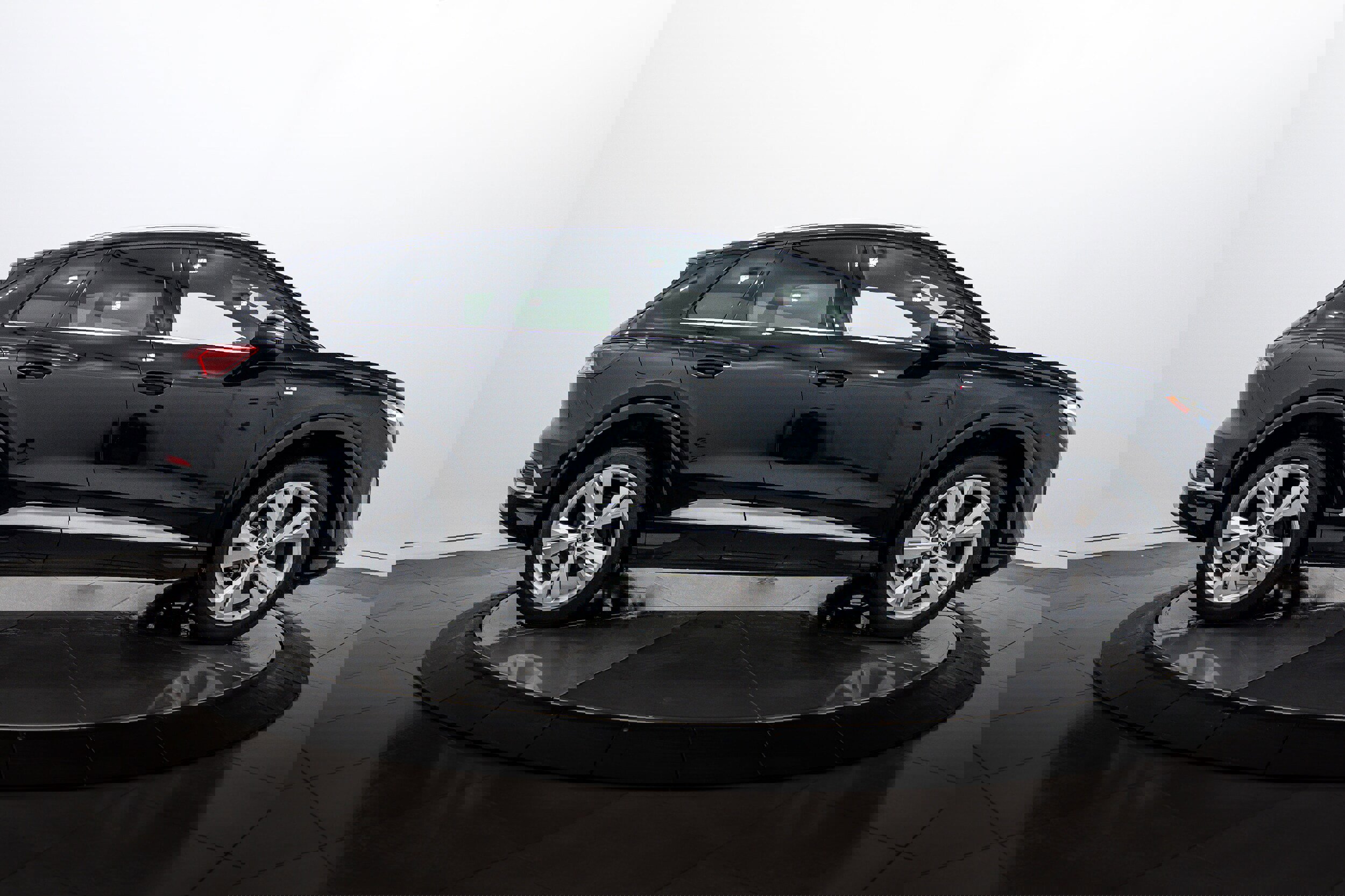 Certified 2023 Audi Q4 e-tron Premium Plus image 3