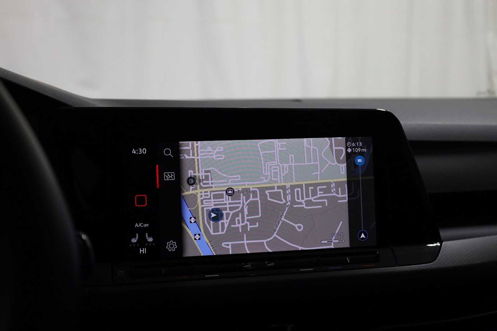 Used 2022 Volkswagen GTI SE image 31