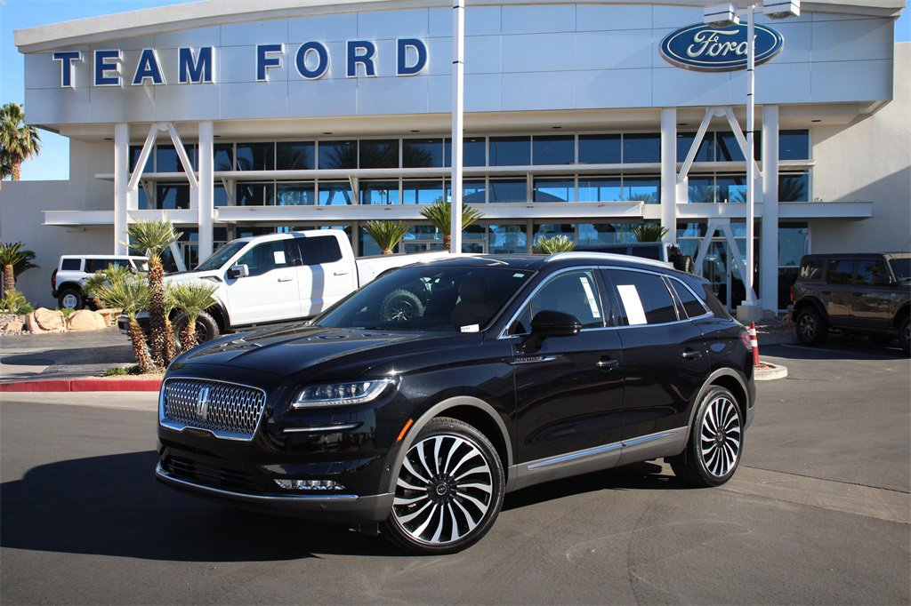 Certified 2023 Lincoln Nautilus Black Label w/ Class II Trailer Tow Package image 2