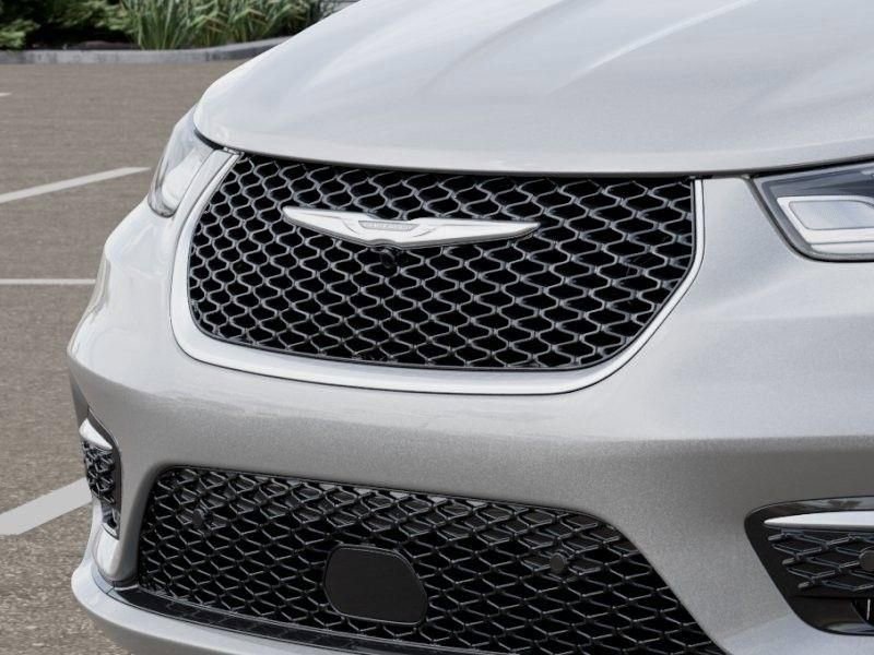 New 2026 Chrysler Pacifica Pinnacle FWD image 11