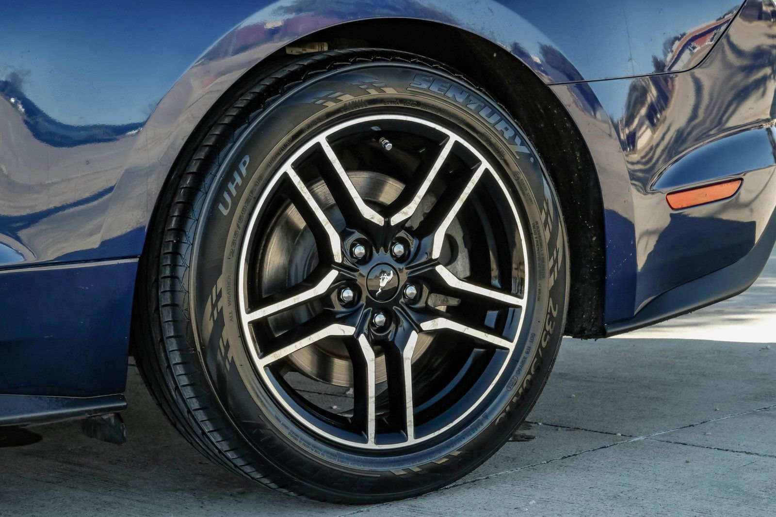 Used 2019 Ford Mustang GT Premium image 41