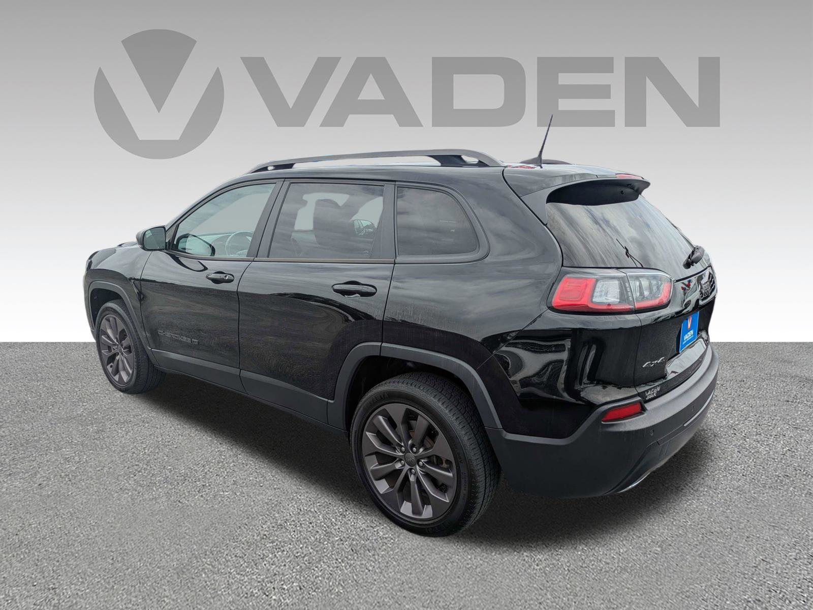 Used 2021 Jeep Cherokee Latitude Lux 80th Anniv w/ Quick Order Package 2YU 80th AWD/4WD image 26