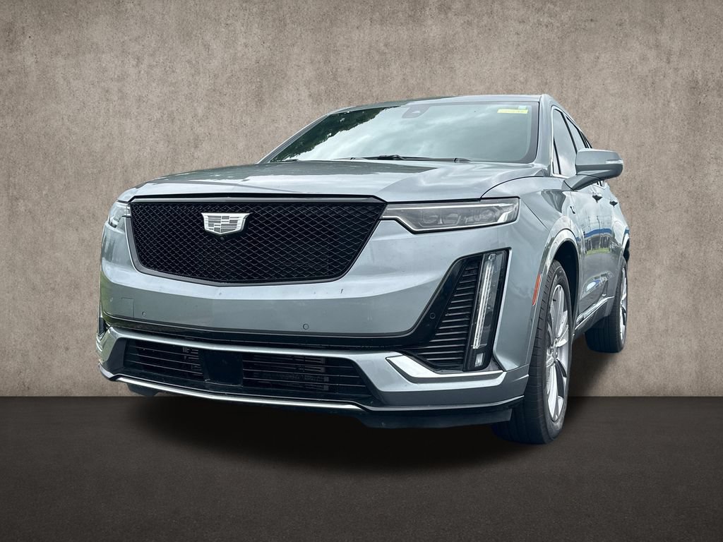 Used 2024 Cadillac XT6 Premium Luxury w/ Platinum Package AWD/4WD image 3