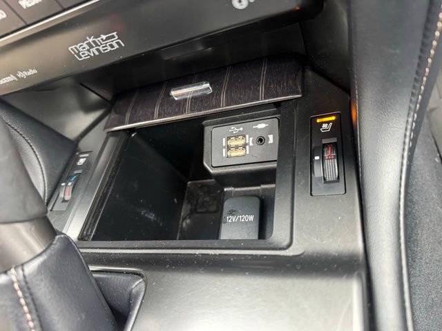 Used 2023 Lexus GX 460 Premium w/ Accessory Package image 39