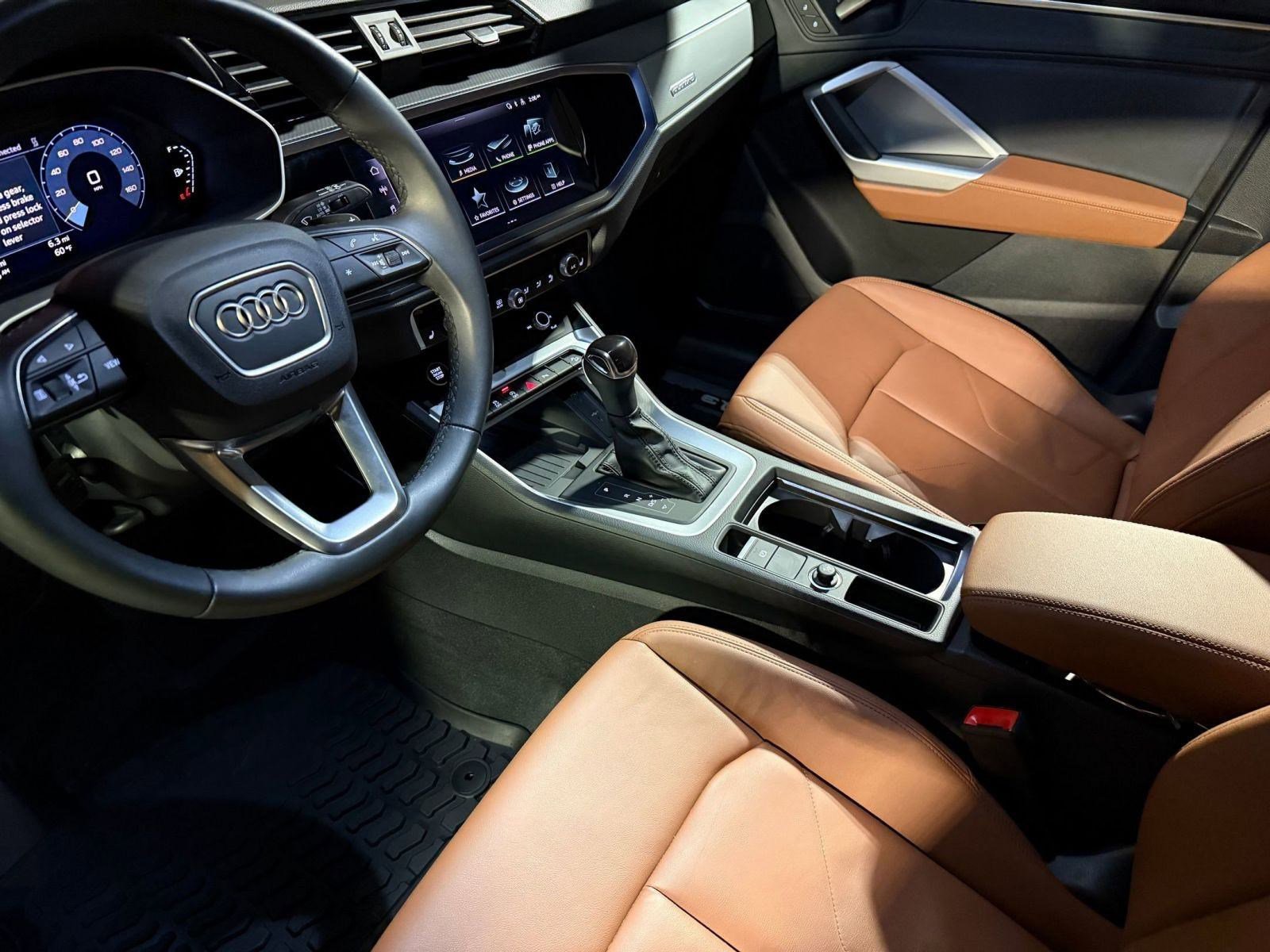 Certified 2025 Audi Q3 2.0T Premium w/ Convenience Package image 4