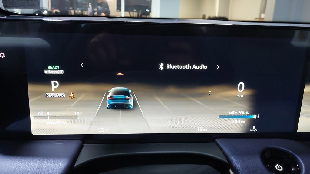 New 2026 Nissan Leaf Platinum+ w/ Cargo Package (Platinum+) FWD image 23