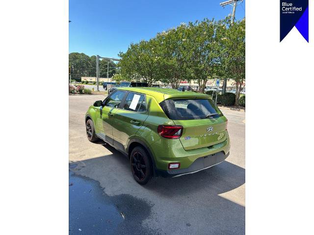 Used 2020 Hyundai Venue SE FWD image 2