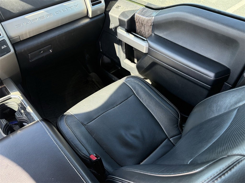 Used 2017 Ford F250 Lariat w/ Lariat Ultimate Package image 26