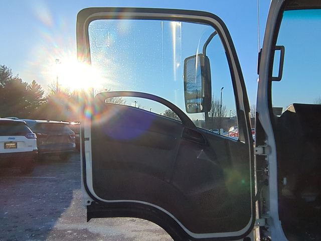 Used 2024 Chevrolet Low Cab Forward 5500XG RWD image 21