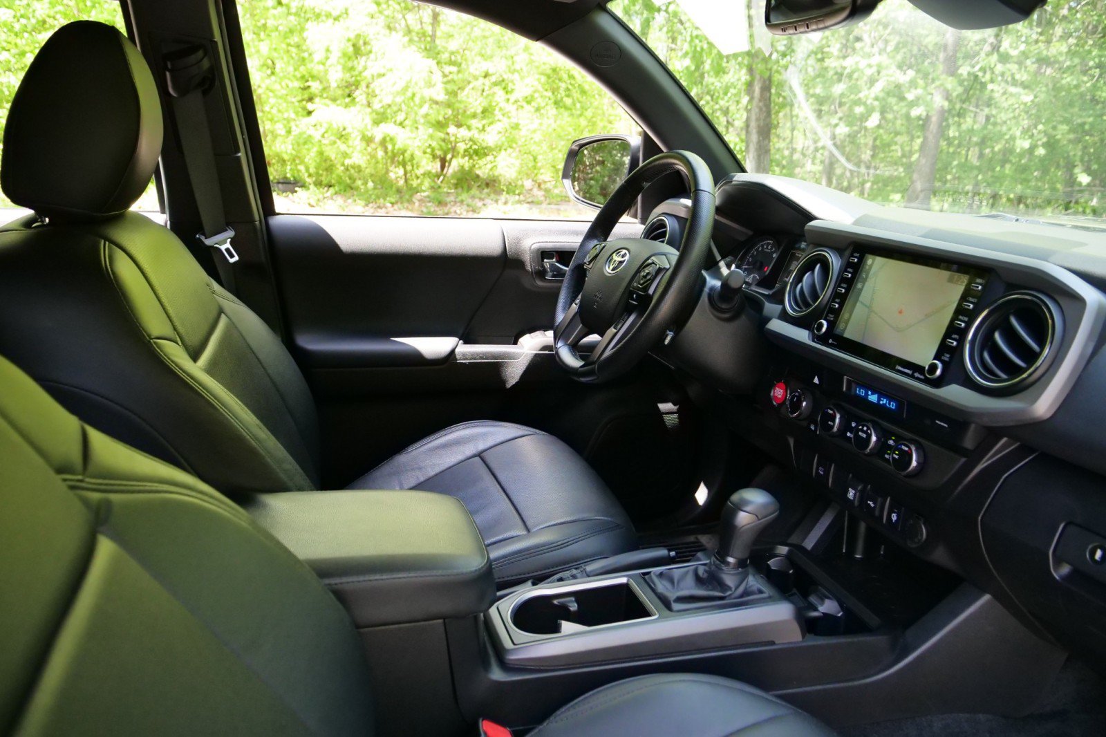 Used 2022 Toyota Tacoma TRD Sport AWD/4WD image 39